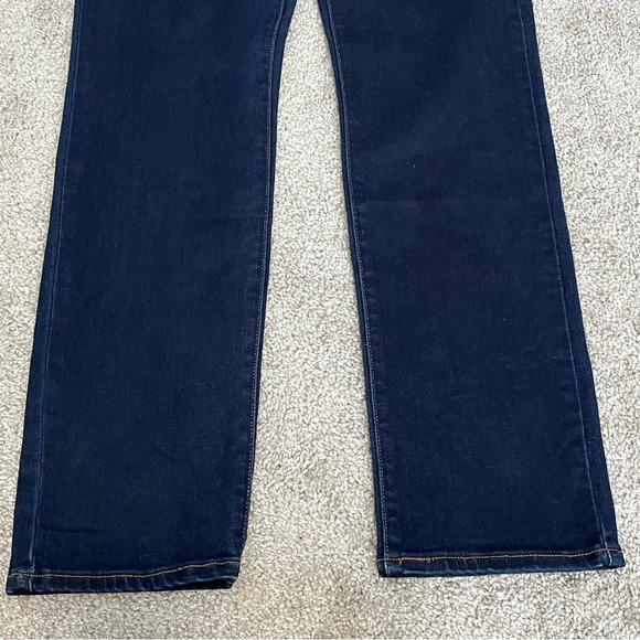 Levi’s mid rise skinny stretchy dark blue jeans - Picture 7 of 11